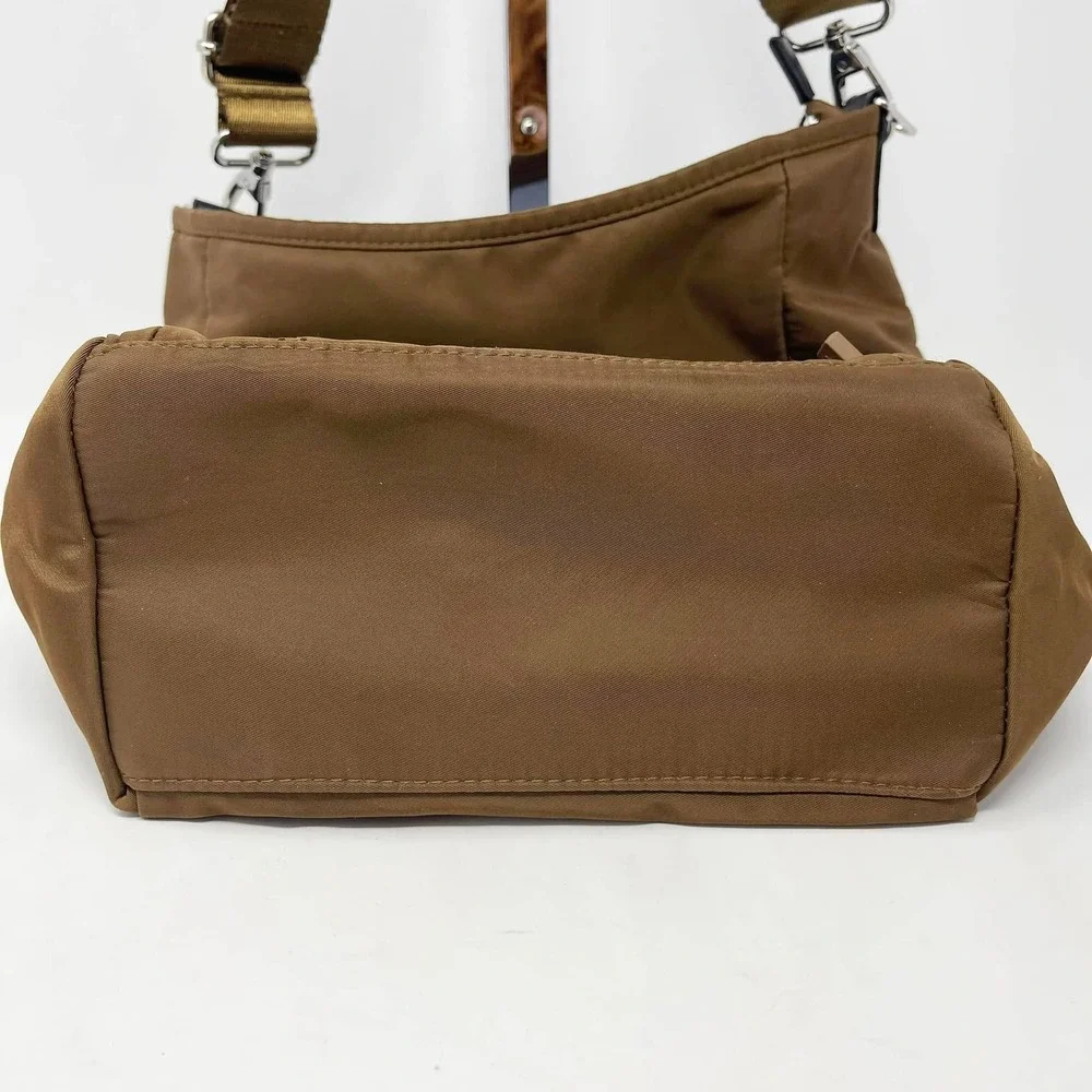 IHKWIP The Go Getter Crossbody Bag Mocha Brown Quilted‎ Large Wallet Organizer